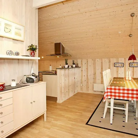 Feriehus Three-bedroom Holiday In 8 Saltum